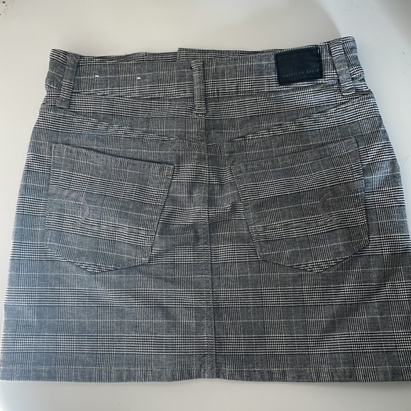 American Eagle Hi-Rise Mini Skirt - Picture 2 of 4